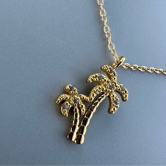 14k Gold Vermeil Palm Tree Necklace - Picture 4 of 12